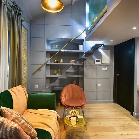 Queen 3 Apartment, In The Heart Of Corfu Historical Old Town Center Apartament