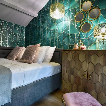 Queen 3 Apartment, In The Heart Of Corfu Historical Old Town Center Apartmán